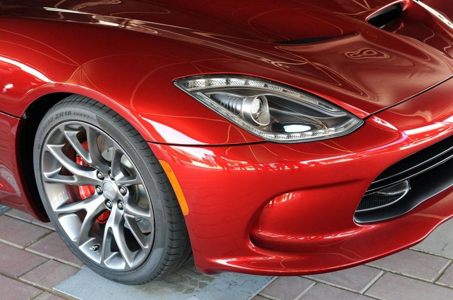  Dodge Viper SRT GTS 2013 года  (фото 22 из 42)